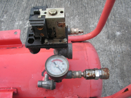 ขายถังลมเปล่าๆ(ส่งของให้ลูกค้าแล้วครับ)ขอบคุณครับๆๆๆ ขายถังลมเปล่าๆ(ส่งของให้ลูกค้าแล้วครับ)ขอบคุณครับๆๆๆ