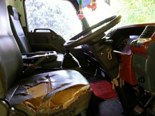 รถอิซูซุ 6 ล้อดั๊ม NQR 175 แรงม้า  ปี 49