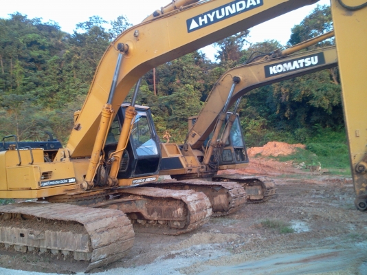 ขายคู่ hyundai robex 200 lc &amp; komatsu pc200-3