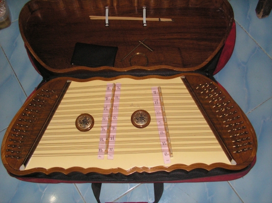 เครื่องดนตรีไทย ขิม เครื่องดนตรีไทย ขิม