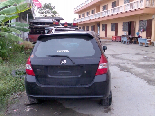 ขายซาก HONDA  JAZZ  05  สีดำ