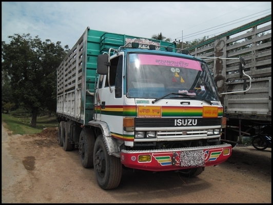 อีซูซุ JCM วางหัวร๊อคกี้วางเครื่อง 320 แรง ราคาเบาๆ