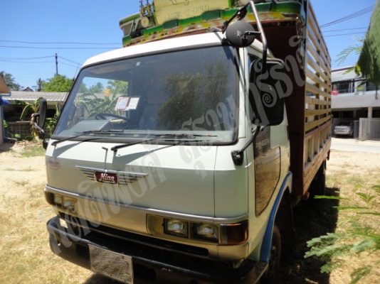 6 ล้อ HINO KM777 เครื่อง WO4D 117 แรง เฟืองท้ายใหญ่