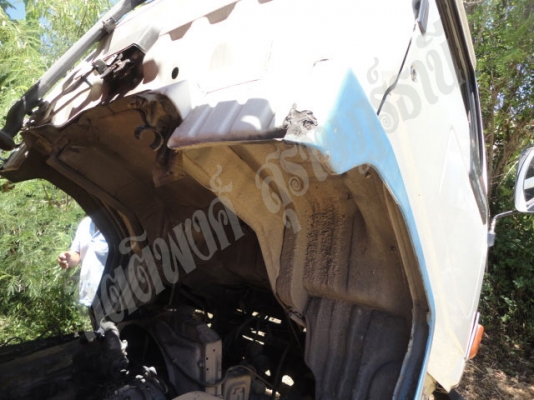 6 ล้อ HINO KM777 เครื่อง WO4D 117 แรง เฟืองท้ายใหญ่