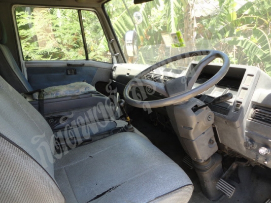 6 ล้อ HINO KM777 เครื่อง WO4D 117 แรง เฟืองท้ายใหญ่