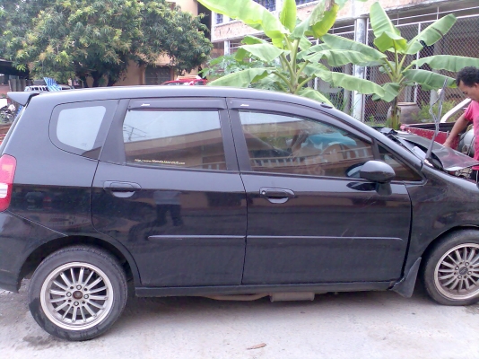 ขายซาก HONDA  JAZZ  05  สีดำ