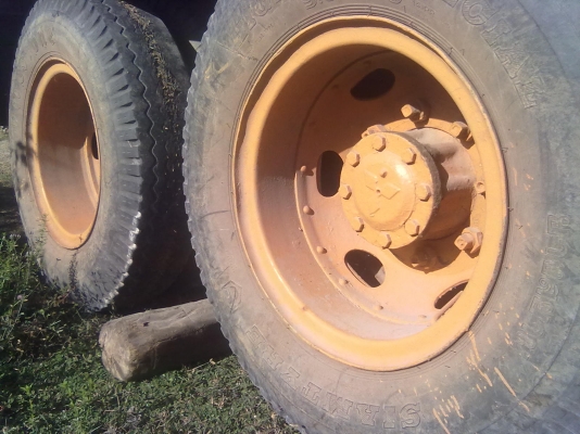 ขายรถสิบล้อเทนเลอร์หน้ายาว ขึ้น200ได้พร้อมหางไฮดรอลิค