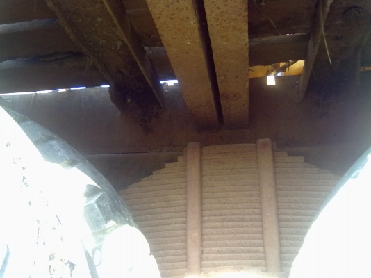 ขายรถสิบล้อเทนเลอร์หน้ายาว ขึ้น200ได้พร้อมหางไฮดรอลิค