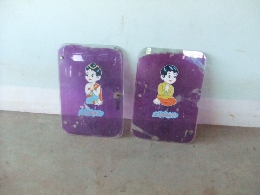 กระจกแค๊บหลัง สิบล้อ  หรือหูช้าง  1 คู่   มิตซู  เฉินหลง ครับ