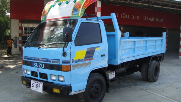 ISUZU NKR ดั๊มดิน5คิว ดาวน์45000ผ่อน10600/48เดือน