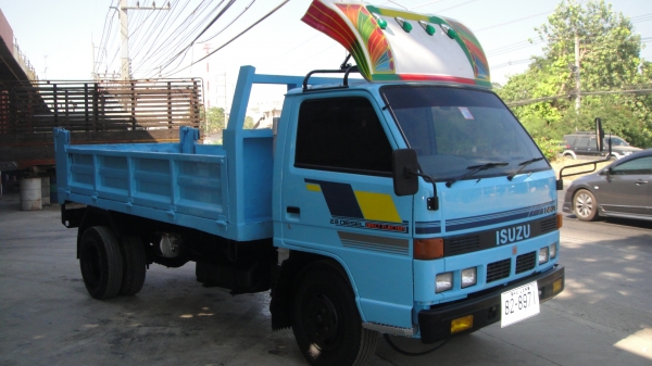 ISUZU NKR ดั๊มดิน5คิว ดาวน์45000ผ่อน10600/48เดือน ISUZU NKR ดั๊มดิน5คิว ดาวน์45000ผ่อน10600/48เดือน