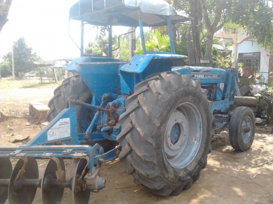 FORD 77 - 1 เพลา T5 เครื่องแรงดีไม่มีเยิ้ม อุปกรณ์ครบ มีใบดันหน้า ผานพรวนดิน 6 ผานพรวนดิน 3 ระบบไฮดรอลิกส์ไม่มีรั่วซึ่มพร้อมทำงาน เอกสารเล่มทะเบียนครบพร้อมโอนครับ