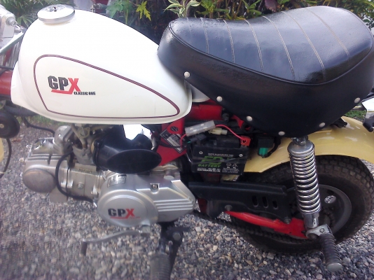 รถมอเตอร์ไซค์มังกี้ กอลิล่า 110 cc. ขายต่อถูกๆ