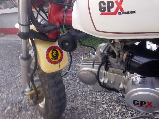 รถมอเตอร์ไซค์มังกี้ กอลิล่า 110 cc. ขายต่อถูกๆ