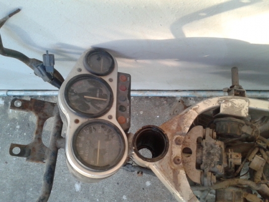 ขาย  ซาก TZR ทั้งหมดราคา 1500 บาท