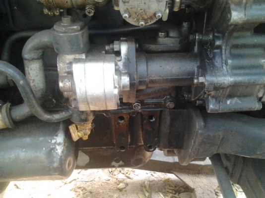 ISEKI TL 3200 - 2 เพลา สภาพดีมากพร้อมใช้งานได้เลยครับ อุปกรณ์มีให้ครบ มีใบดันหน้า ผานพรวนดิน 6 ช่วงล่างยางสภาพดี 60\% เอกสารสัญญาซื้อขายครับ