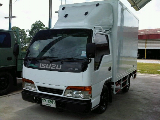 รถกระบะบรรทุก 4 ล้อจัมโบ้ Isuzu NKR
