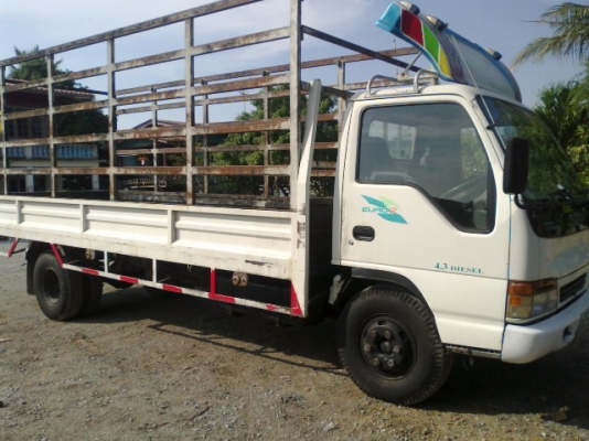 รถ6ล้อNPR66Lกระบะ5.5เมตร