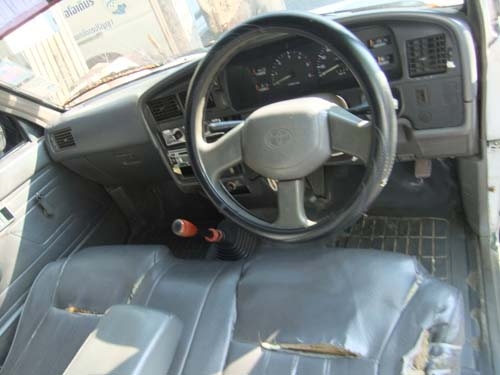 TOYOTA MIGHTY-X 2.5 ตอนเดียว ปี94 มีวัดรอบ สีขาวขายด่วน