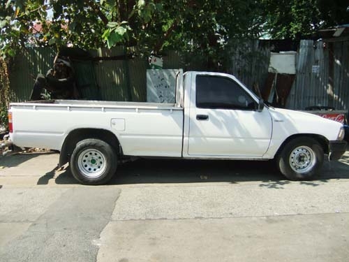 TOYOTA MIGHTY-X 2.5 ตอนเดียว ปี94 มีวัดรอบ สีขาวขายด่วน