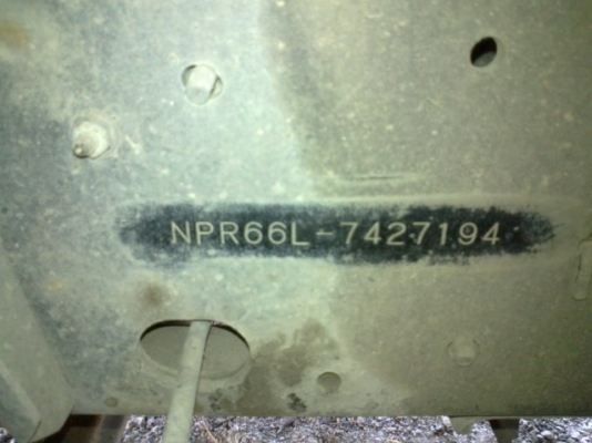 รถ6ล้อNPR66Lเครื่อง4HF1ฝาขาว-120แรง6เกียร์ รถ6ล้อNPR66Lเครื่อง4HF1ฝาขาว-120แรง6เกียร์