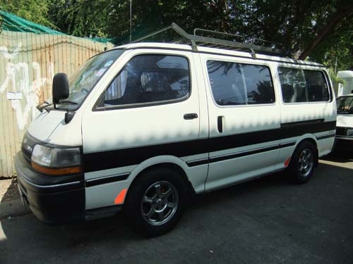 TOYOTA HIACE 2.5 ดีเซล ปี 1991 หัวจรวด ช่วงสั้น