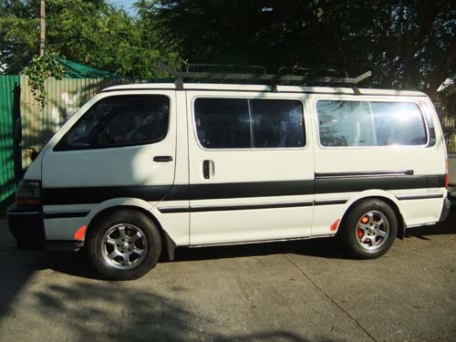 TOYOTA HIACE 2.5 ดีเซล ปี 1991 หัวจรวด ช่วงสั้น