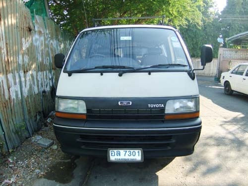 TOYOTA HIACE 2.5 ดีเซล ปี 1991 หัวจรวด ช่วงสั้น