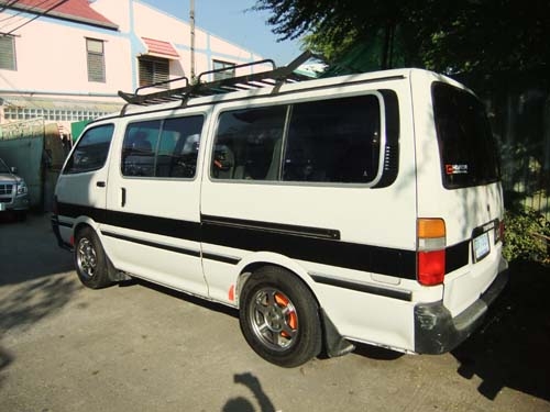 TOYOTA HIACE 2.5 ดีเซล ปี 1991 หัวจรวด ช่วงสั้น