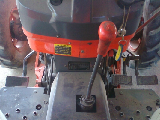 ขายด่วน!..รถไถ KUBOTA M9000 4WD สถาพใหม่เอี่ยม ทั้งคัน มีทะเบียนครบ พร้อมแล้ว สำหรับการลุยงาน.