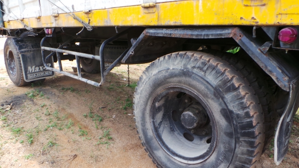 HINO 227 เปลี่ยนหัวเป็นสิงห์ไฮเทค สองเพลา หางพ่วงสองเพลาไม่ดั้ม HINO 227 เปลี่ยนหัวเป็นสิงห์ไฮเทค สองเพลา หางพ่วงสองเพลาไม่ดั้ม