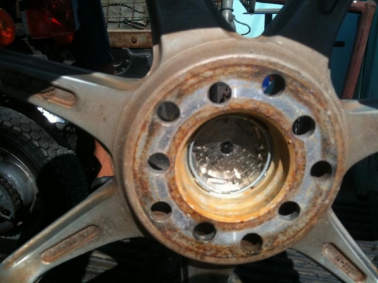 แม๊กญี่ปุ่น 2 วง สภาพเดิมเดิม 5 รู 100/114 ขอบ 17 ครับ แม๊กญี่ปุ่น 2 วง สภาพเดิมเดิม 5 รู 100/114 ขอบ 17 ครับ