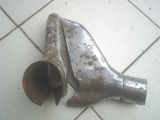 ขายปลายท่อแต่งแบบหางปลาใส่รถโบราณครับใส่ได้หลายรุ่ น เท่ห์ไปอีกแบบมีรูปครับ