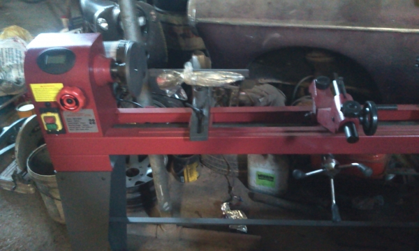 เครื่องกลึงไม้ของใหม่ครับ เครื่องกลึงไม้ของใหม่ครับ