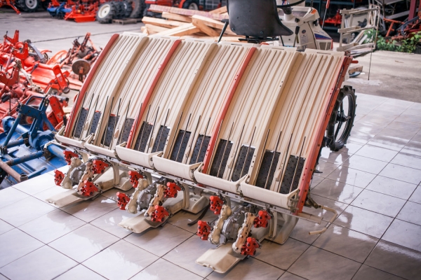 รถดำนา Kubota 6แถว สีเดิม มือสองญี่ปุ่น สภาพดี www.navatractor.com