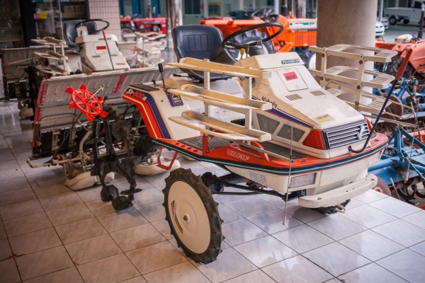 รถดำนา Kubota 6แถว สีเดิม มือสองญี่ปุ่น สภาพดี www.navatractor.com