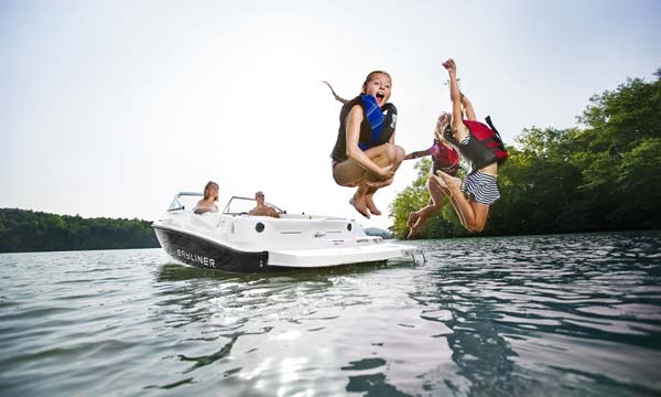 ++ขายเรือใหม่ BAYLINER 175 ปี 2013 รุ่นใหม่++ ++ขายเรือใหม่ BAYLINER 175 ปี 2013 รุ่นใหม่++