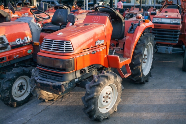 Kubota X20 4WD 4สูบ 1335cc ตัวเล็กเครื่องแรง มือสองญี่ปุ่น www.navatractor.com