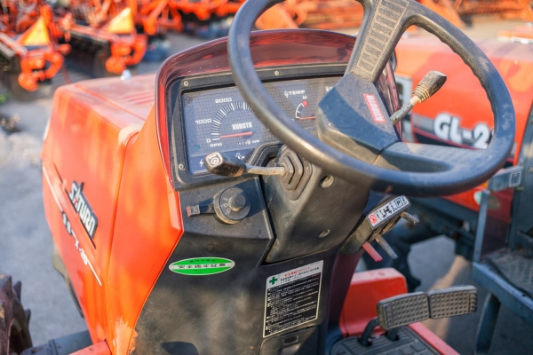 Kubota X20 4WD 4สูบ 1335cc ตัวเล็กเครื่องแรง มือสองญี่ปุ่น www.navatractor.com