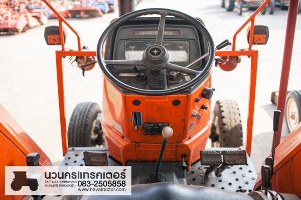 Kubota M7970 เครื่องดีเซล 4 สูบ 4,292cc ราคา 350,000 บาท www.navatractor.com