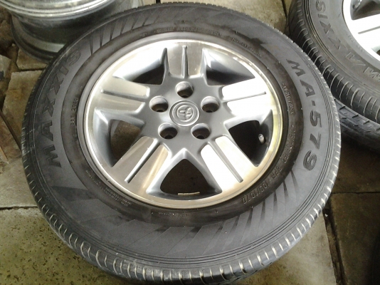 ล้อvigo พร้อมใช้มียางให้ด้วยราคาถูก