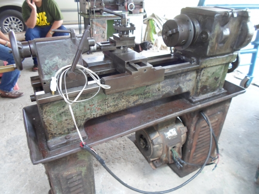 เครื่องกลึง 3 ฟุต  CHIEN  YEH  28,000  ด่วน  !!!!