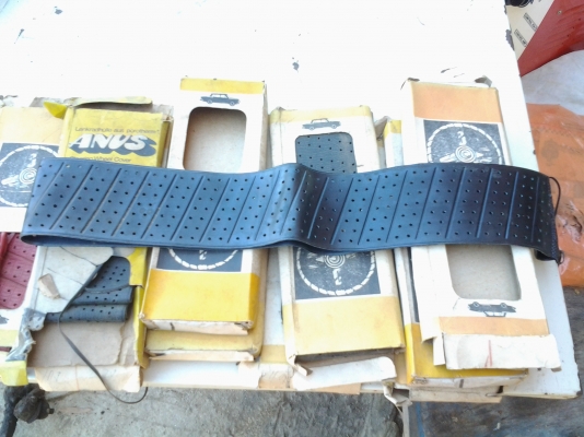 JOECLASSICขายหนังหุ้มพวงมาลัยใช้หุ้มรฤรุ่นเก่าได้เลยมีหลายลายหลายสี.เก่าเก็บราคา450พร้อมส่ง..