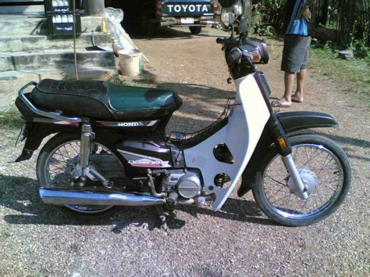 ขายดรีมคุรุสภา(ม่วง)ทะเบียนเต็มพร้อมชุดโอนอะไหร่เดิมครบเครื่องดีมาก ขาย 12500 บาท