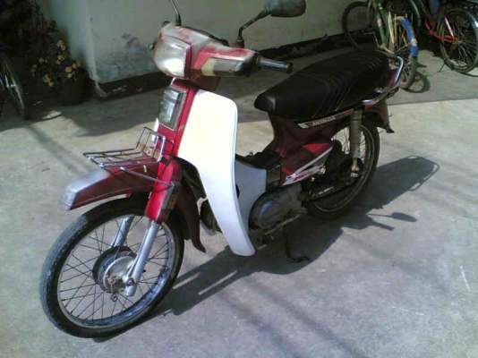 ขายดรีมคุรุสภา(แดง)เล่มทะเบียนพร้อมชุดโอนเครื่องดีอะไหร่บางชิ้นต้องเก็บ ขาย 8900 บาท