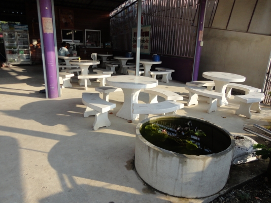 ฝากขายที่ดินพร้อมอาคาร เนื้อที่ 80 ตารางวา หน้ากว้าง 10 เมตรสนใจติดต่อโทร.083-713-8467