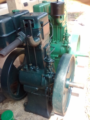 ขายเครื่องสูบนํ้า ยี่ห้อ ลิสเตอร์    lister  8เเรงม้า