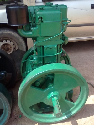 ขายเครื่องสูบนํ้า ยี่ห้อ ลิสเตอร์    lister  8เเรงม้า