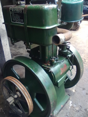 ขายเครื่องสูบนํ้า ยี่ห้อ ลิสเตอร์    lister  8เเรงม้า