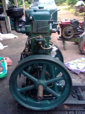 ขายเครื่องสูบนํ้า ยี่ห้อ ลิสเตอร์    lister  8เเรงม้า